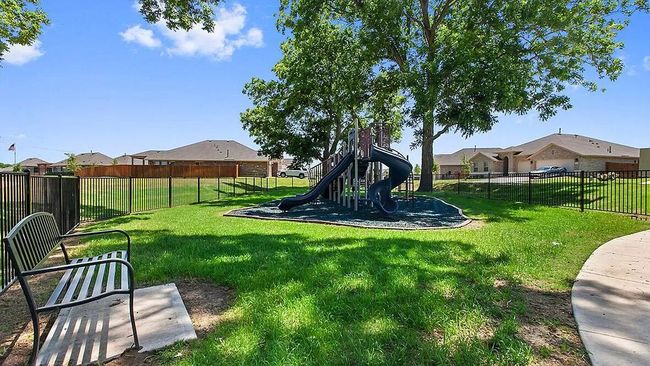 124 Trailside Ln, House other with 3 bedrooms, 2 bathrooms and null parking in Bastrop TX | Image 13