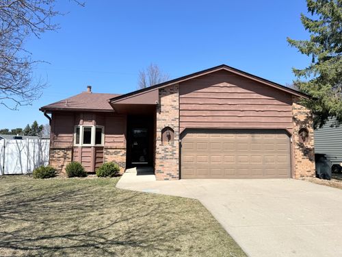 265 Oakwood Dr, Shoreview, MN, 55126-4824 | Card Image