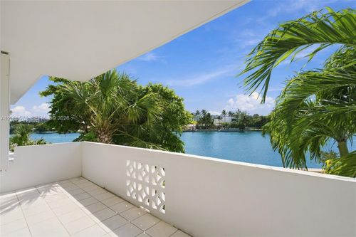 201-9101 E Bay Harbor Dr, Bay Harbor Islands, FL, 33154 | Card Image