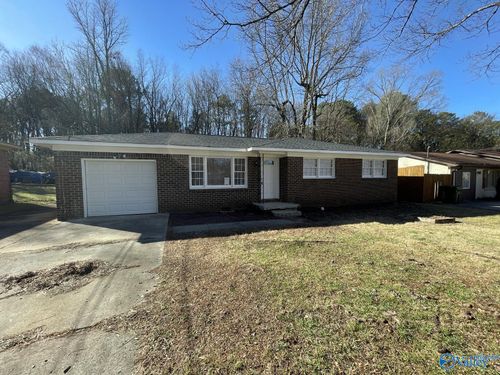 4708 Lumary Dr Nw, Huntsville, AL, 35810-1836 | Card Image