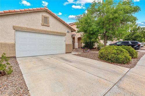 8853 Kingswood Dr, Las Vegas, NV, 89147-8681 | Card Image