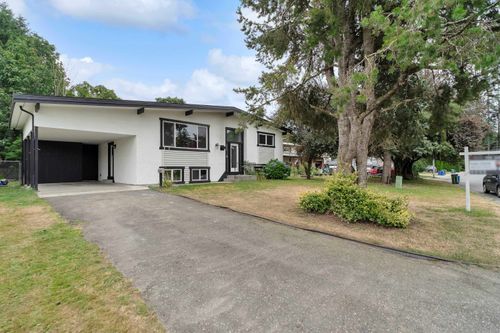 6050 Glenmore Dr, Chilliwack, BC, V2R2H5 | Card Image