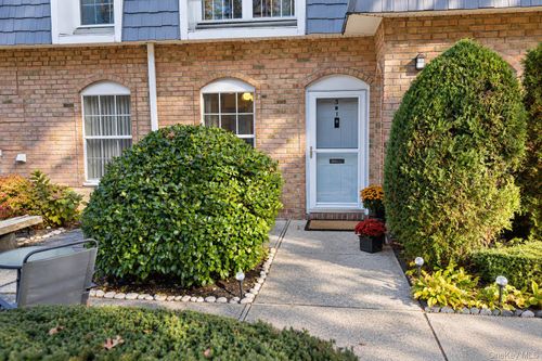 3b1-655 Middle Country Road, Brookhaven, NY, 11784 | Card Image