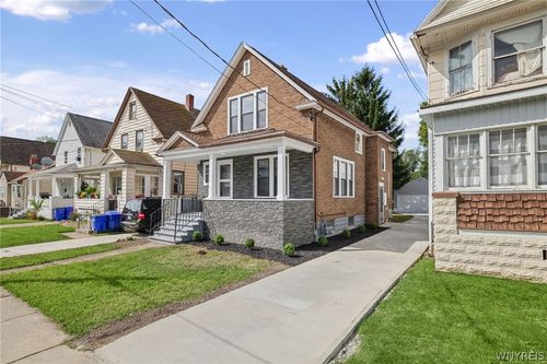 40 Benson Ave, West Seneca, NY, 14224-2602 | Card Image