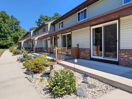 246 Ba Wood Ln, Janesville, WI, 53545-0705 | Card Image