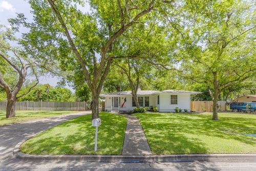1506 Grace St, Taylor, TX, 76574-1407 | Card Image