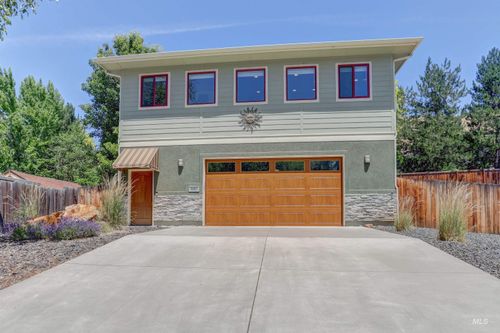 5802 E Woodcross Dr, Boise, ID, 83716-8720 | Card Image