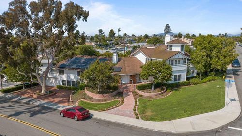 855 Country Club Dr, Chula Vista, CA, 91911-1454 | Card Image