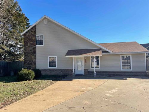 123 S Blair St, Stillwater, OK, 74074 | Card Image