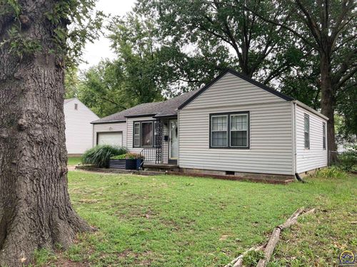 2150 Sw Plass Ave, Topeka, KS, 66611 | Card Image