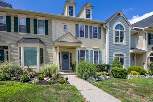 204 Cambridge Cmns, Middletown, CT, 06457-5868 | Card Image