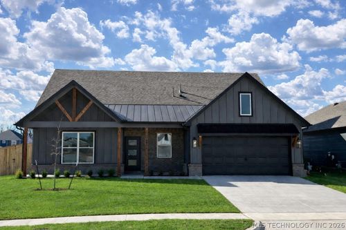 4401 W Van Buren St, Broken Arrow, OK, 74011 | Card Image