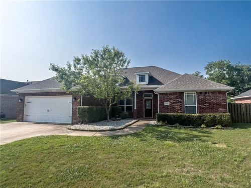 3203 Sw Camden Dr, Bentonville, AR, 72712-4056 | Card Image