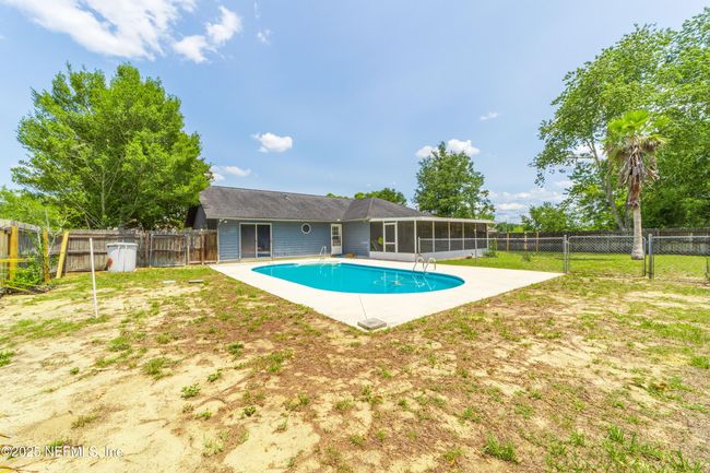 131 Crestwood Dr, House other with 3 bedrooms, 2 bathrooms and null parking in Interlachen FL | Image 11