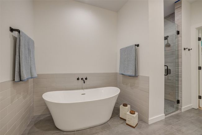 18208 Gregg Bluff Rd, House other with 3 bedrooms, 3 bathrooms and 4 parking in Jonestown TX | Image 22