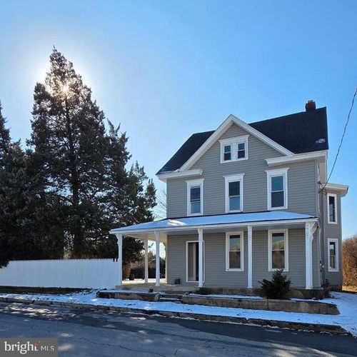 325 N College St, PALMYRA, PA, 17078-1612 | Card Image