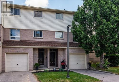 3-634 Strasburg Rd, Kitchener, ON, N2E2G8 | Card Image