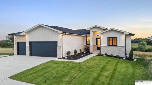 21701 B St, Elkhorn, NE, 68022 | Card Image