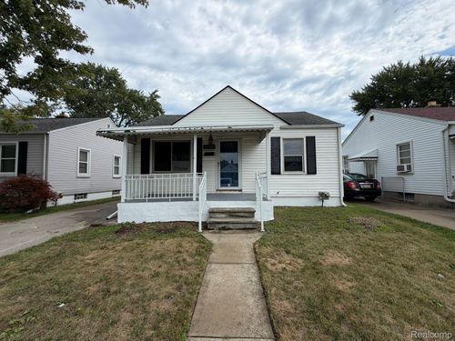25324 Culver St, Saint Clair Shores, MI, 48081-3318 | Card Image