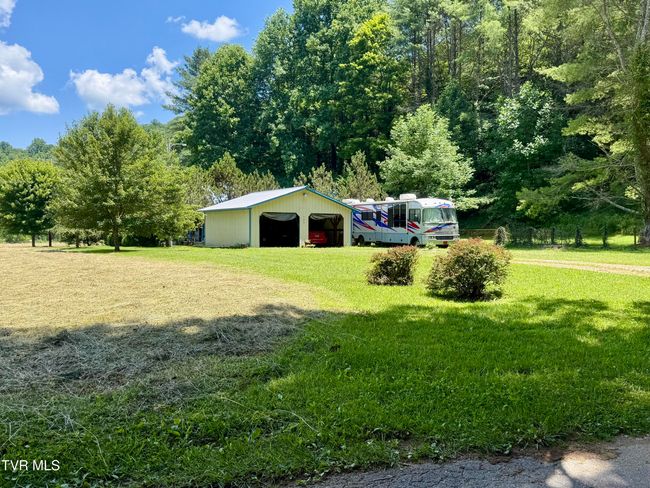 123 Mcmahan Gibbs Rd, House other with 2 bedrooms, 2 bathrooms and null parking in Roan Mountain TN | Image 76