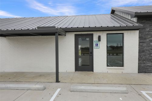 101-402 W Walnut St, Gunter, TX, 75058-3583 | Card Image