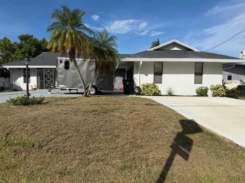 1219 Se Coral Reef St, Port St Lucie, FL, 34983-3951 | Card Image