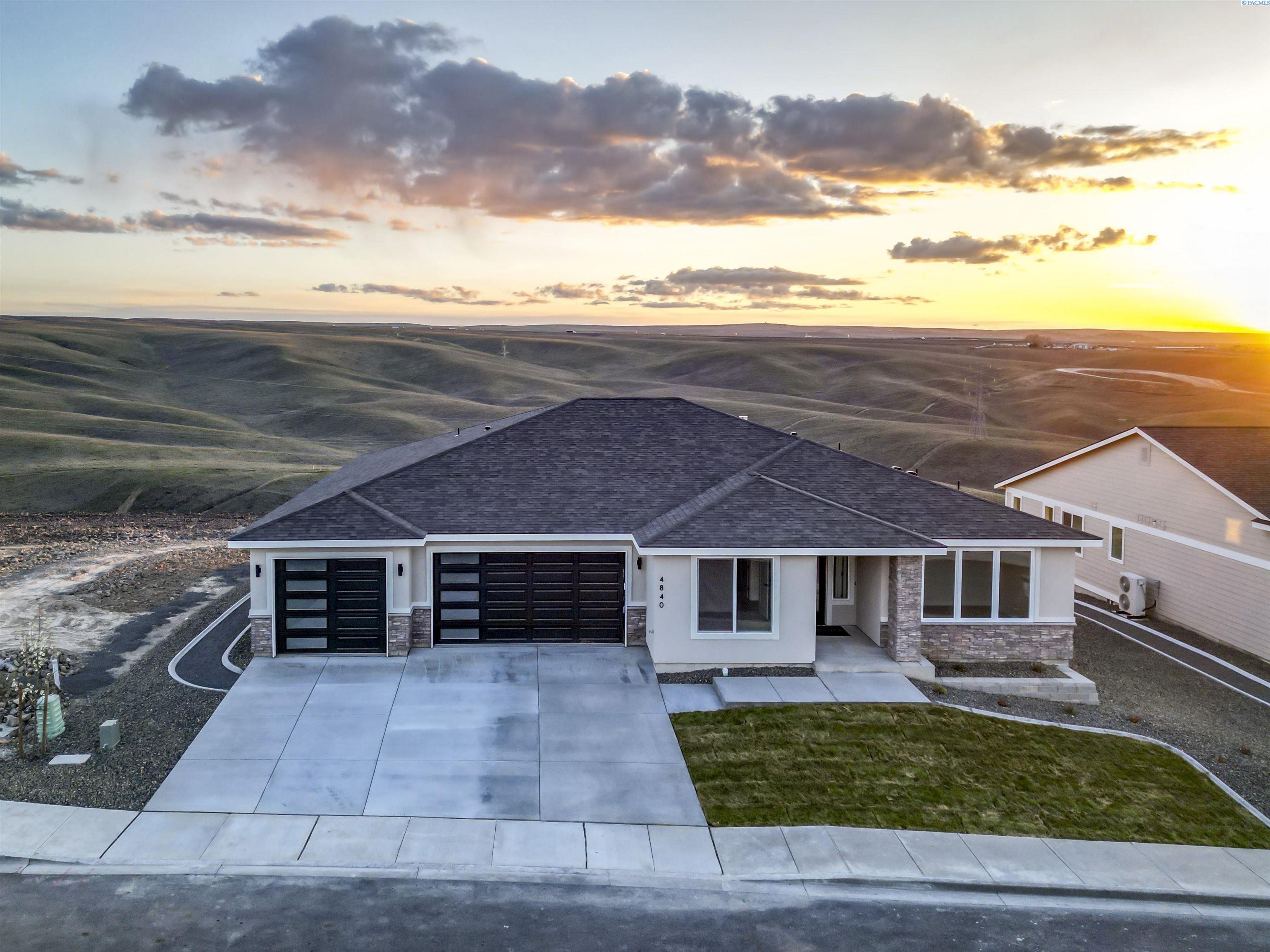 Reed St, Kennewick, WA 99337