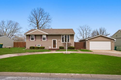 3726 W 79th Ave, Merrillville, IN, 46410-5437 | Card Image