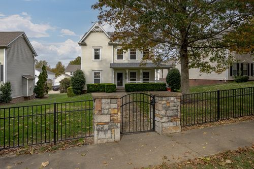 1530 Liberty Pike, Franklin, TN, 37067-8568 | Card Image