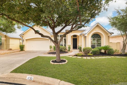 430 Hampton Way, Shavano Park, TX, 78249-2070 | Card Image