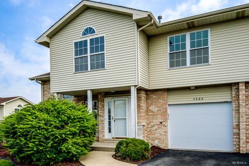 7422 Terrace Dr, Justice, IL, 60458-1188 | Card Image