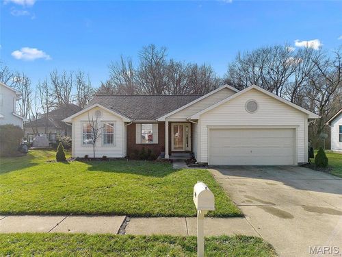 202 Oxford Ave, Fairview Heights, IL, 62208-2660 | Card Image