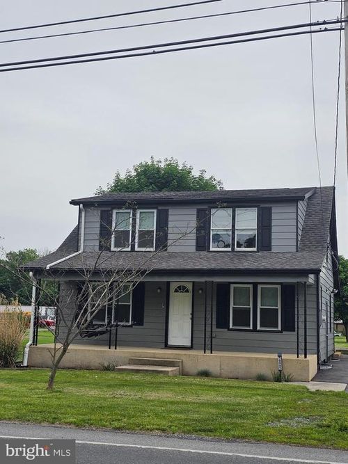 10992 Roxbury Rd, Orrstown, PA, 17244-9586 | Card Image