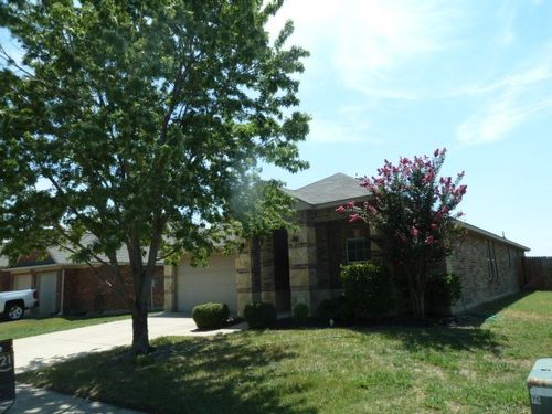 10321 Pyrite Dr, Fort Worth, TX, 76131-4292 | Card Image