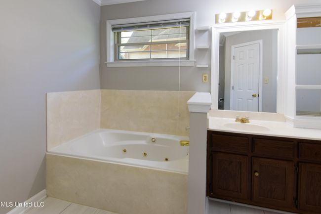 Primary Bath | Image 12