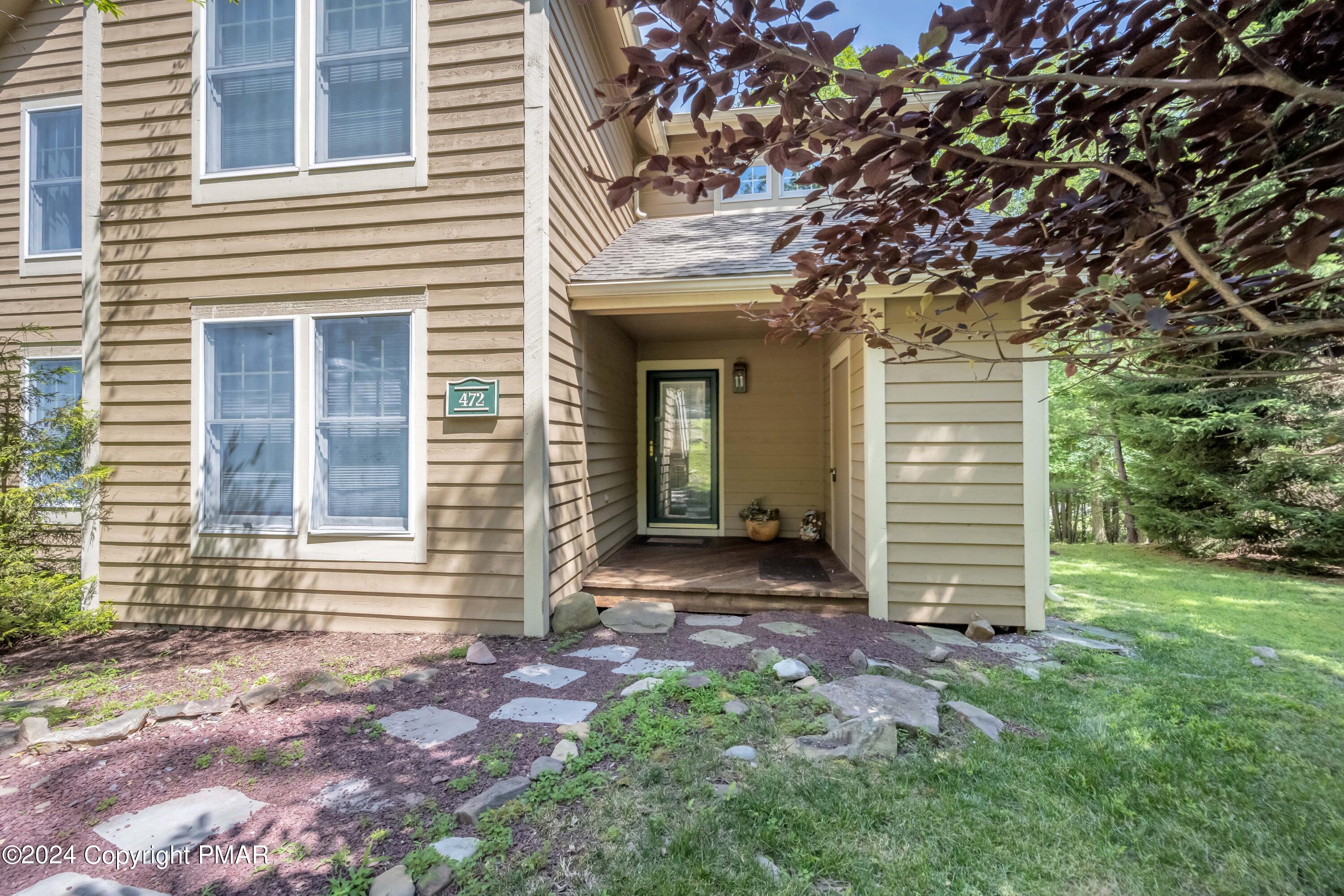 Spruce Dr, Tannersville, PA 18372