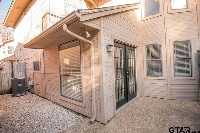 5907 Hollytree Dr, Townhouse with 2 bedrooms, 2 bathrooms and null parking in Tyler TX | Image 32