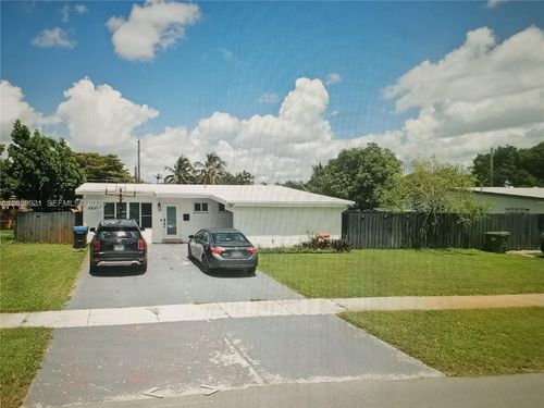 6601 Sw 6th St, Pembroke Pines, FL, 33023-1515 | Card Image