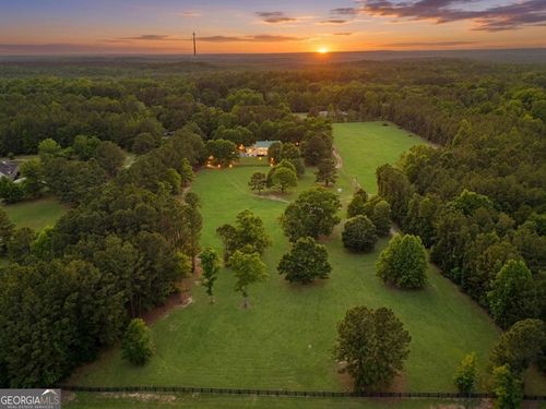 4 J Smith Rd, Newnan, GA, 30263-4018 | Card Image