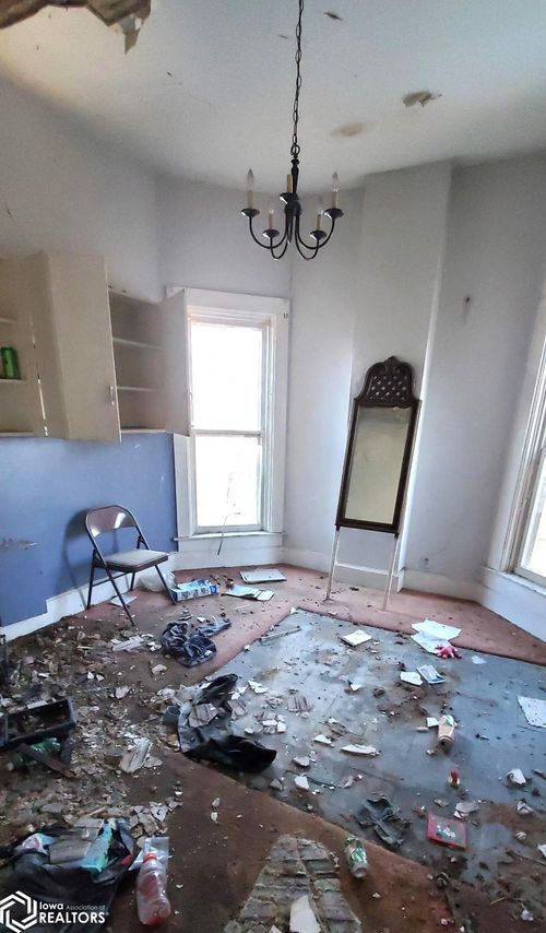 509 Summer St, Burlington, IA, 52601-4131 | Card Image