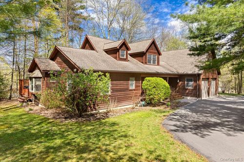 10 Old Farm Rd, Shokan, NY, 12481-5506 | Card Image