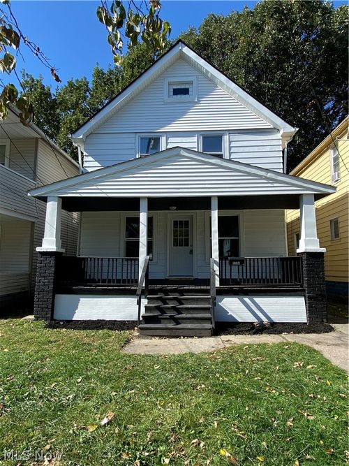 2196 W 103rd St, Cleveland, OH, 44102-3527 | Card Image