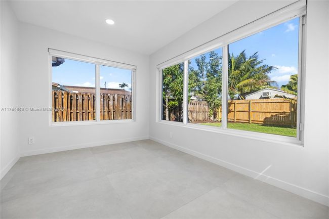211 Sw 14 Th St, House other with 3 bedrooms, 2 bathrooms and null parking in Pompano Beach FL | Image 27