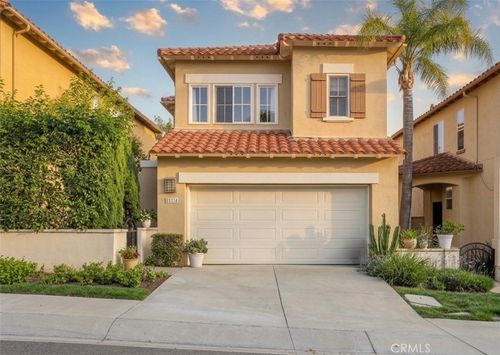 1175 Corte Riviera, Camarillo, CA, 93010-7431 | Card Image