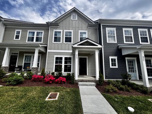 872 Westcott Ln, Antioch, TN, 37013-5423 | Card Image