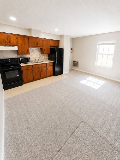 3-101 E Gray St, Gallatin, TN, 37066-2391 | Card Image