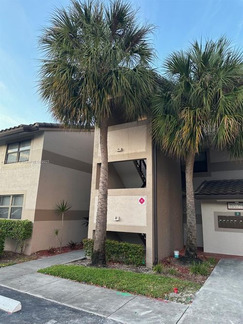 9861-9861 Nob Hill Ct, Sunrise, FL, 33351-4606 | Card Image