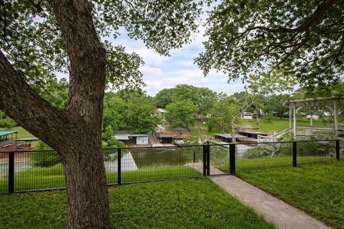 120 Highline Cutoff, Kingsland, TX, 78639-3939 | Card Image