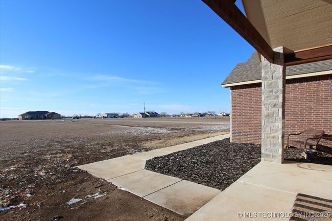 399344 1425 Dr, House other with 4 bedrooms, 3 bathrooms and null parking in Dewey OK | Image 5