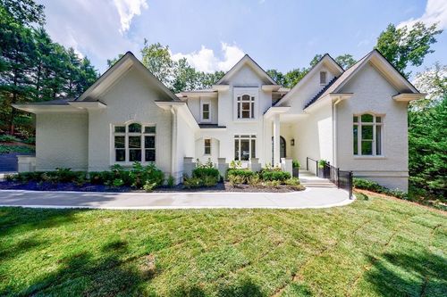 4526 Peachtree Dunwoody Rd, Atlanta, GA, 30342 | Card Image